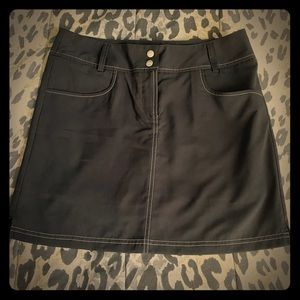 NWOT adidas black golf skirt ladies size 6